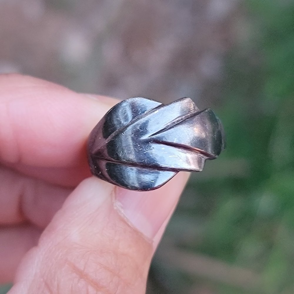Vintage 925 sterling silver Art Deco style oxidized classy modern saddle ring